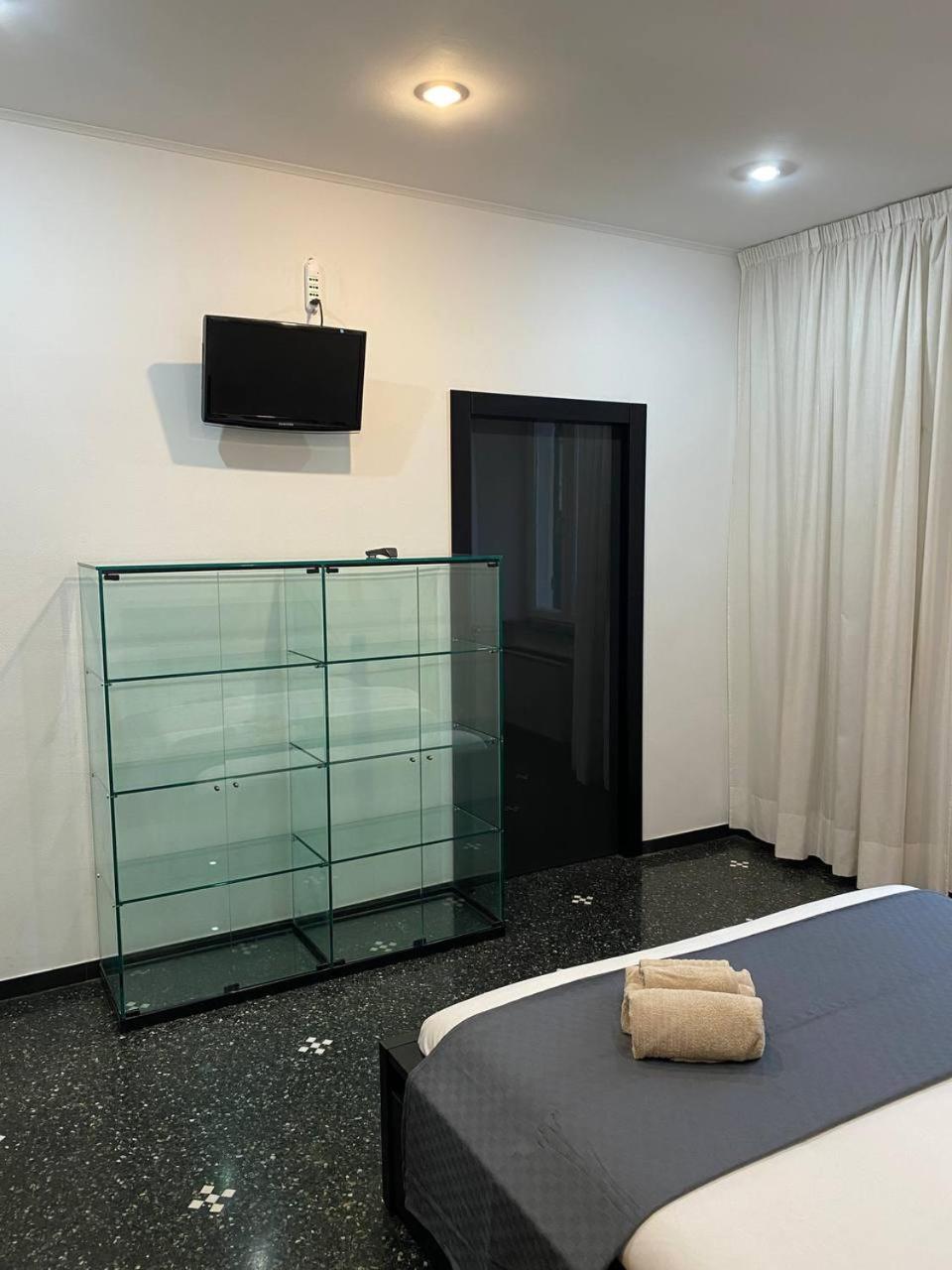 Martel Rooms - Genova Centro Brignole Dış mekan fotoğraf